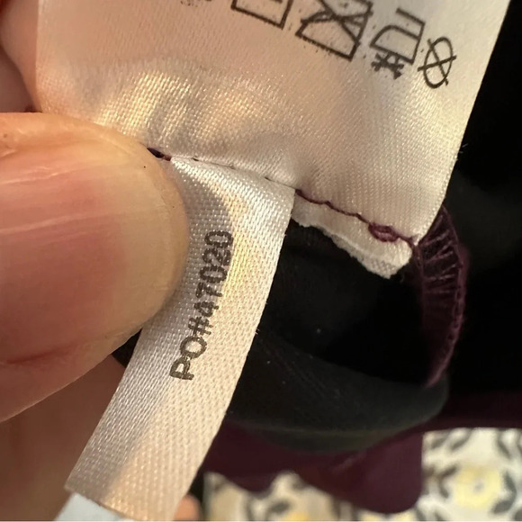 Gorgeous Alex Evenings dress in plum, layered skirt, sequined‎ top. Size 6. - Picture 8 of 10